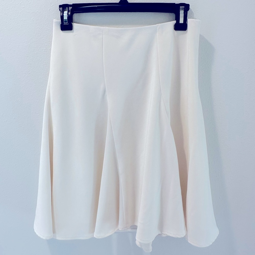 White House Black Market Ivory trumpet skirt